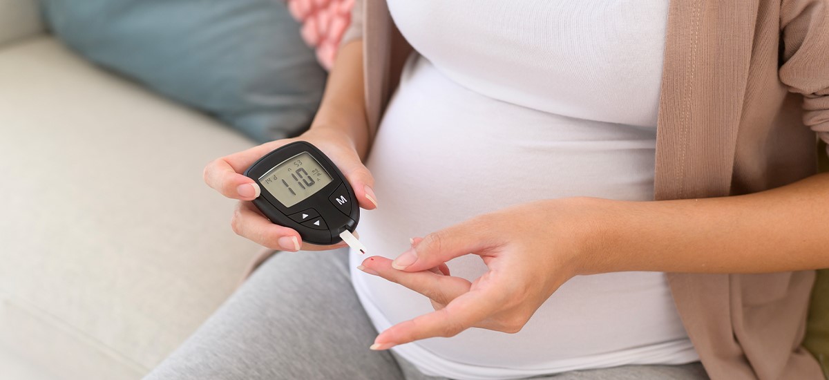 Gestational Diabetes Treatment: Diet, Risks, and Management