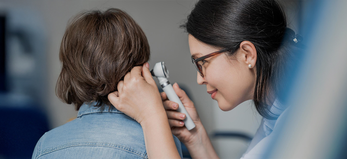 Ear infection in children: symptoms and causes