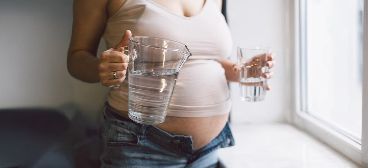 Water Intake During Pregnancy: The Right Daily Target, Why It Matters, and How to Pace It