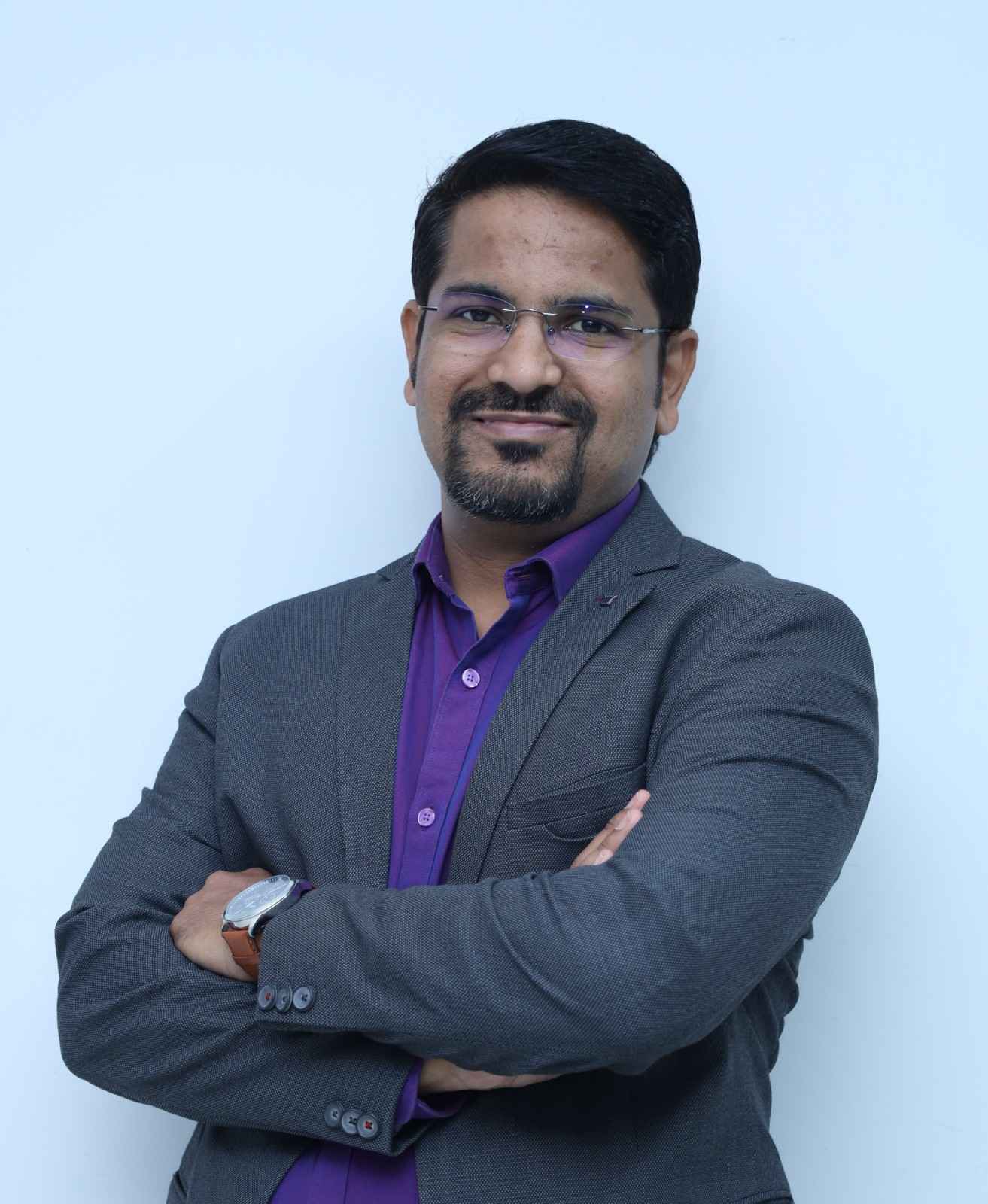 Dr. Sunil Shivappa Hanasi - Consultant – Neonatology and Pediatrics