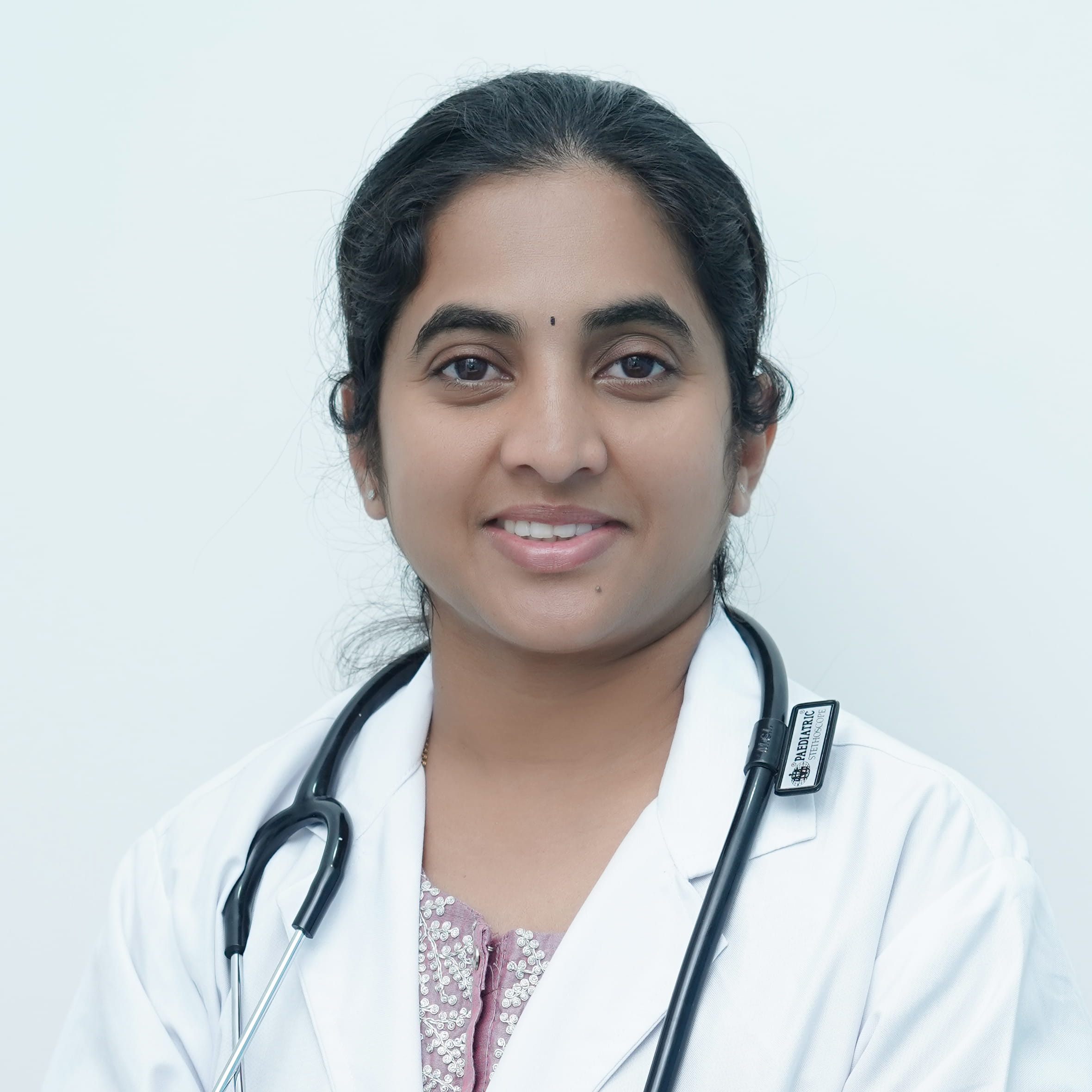 Dr. R. Saranya - Consultant - Neonatologist & Pediatrician