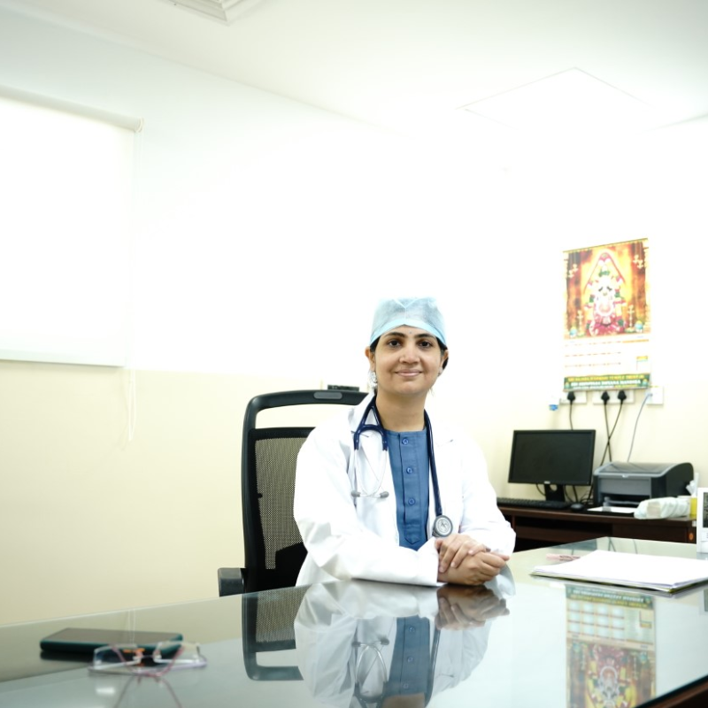 Dr. SHWETA NATHANI BAKHRU - Senior Consultant