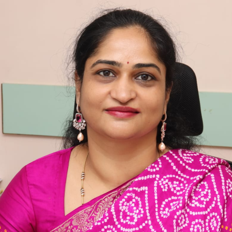 Dr. SWAPNA POOSKURU - Consultant - Obstetrics and Gynecology