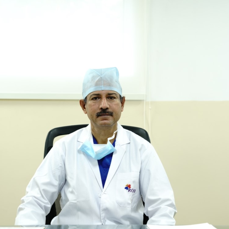 Dr. CHINNASWAMY REDDY H.M - Chief consultant - Pediatric Cardiotharacic Surgery